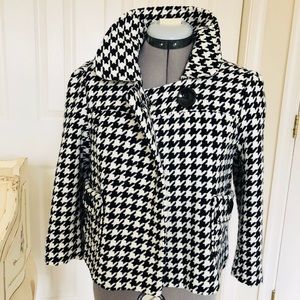 Black and white patterned blazer, M